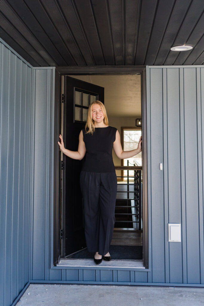 Realtor new home headshot green bay, wisconsin 